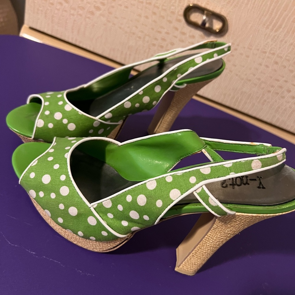 Green and White polka dot shoe